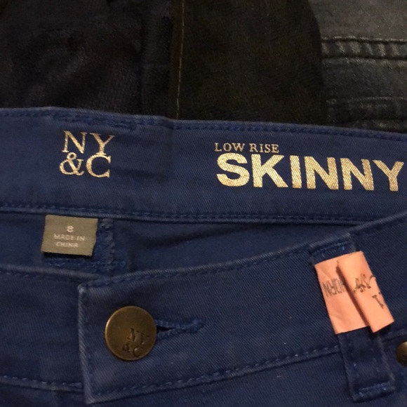 Blue low rise skinny jeans in size 8 - Picture 3 of 3